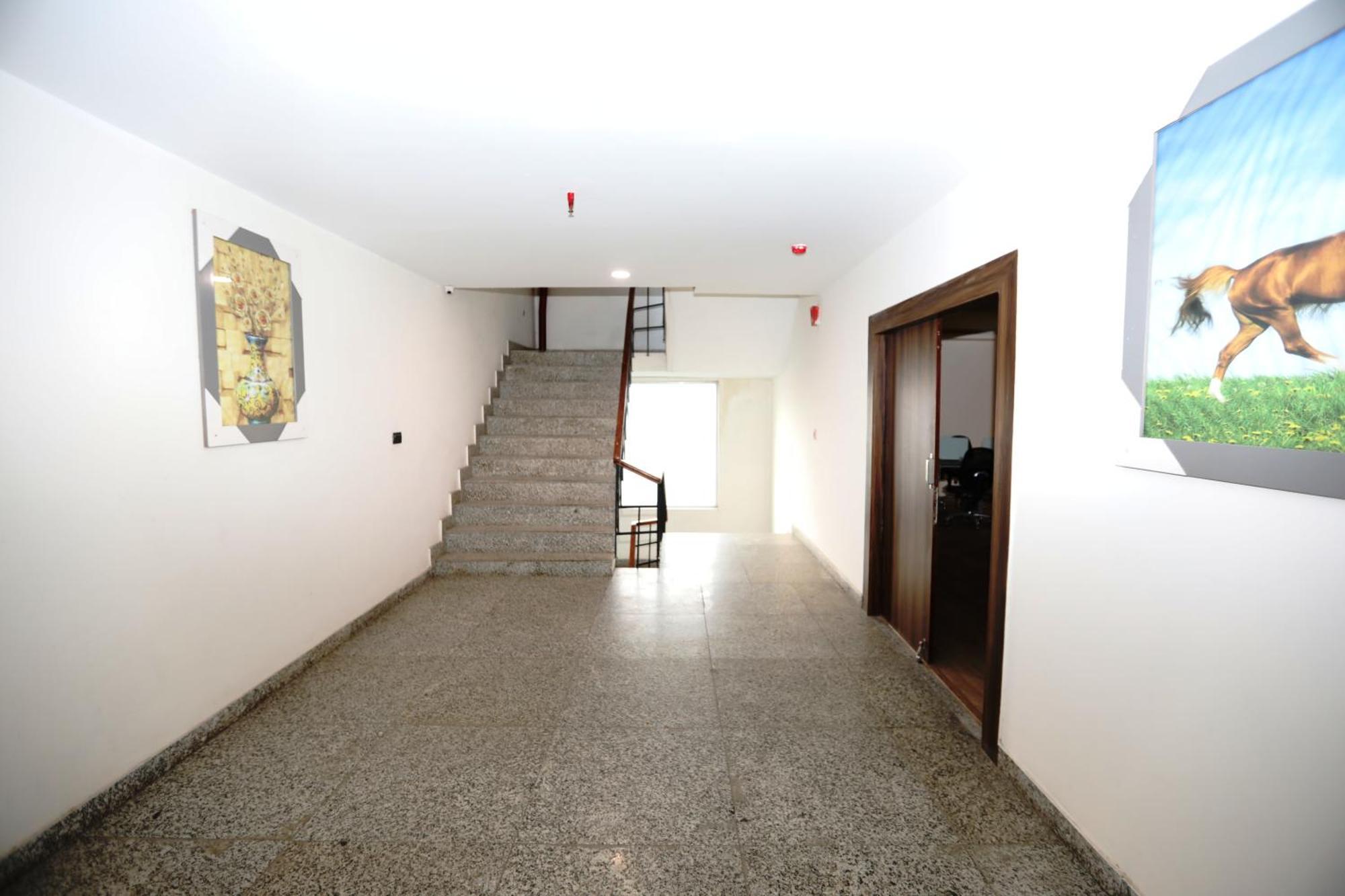 Hotel Noida Grand Sec 58 Екстериор снимка